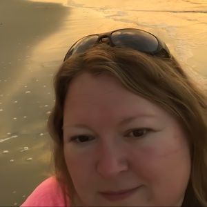 Meet your Posher, Sherry